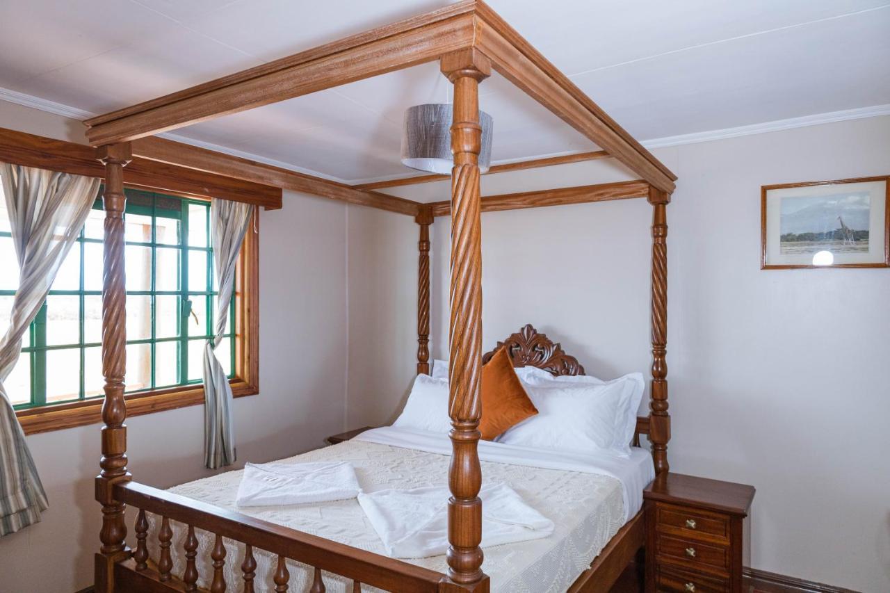 Wild Amboseli Ndovu Cottage. エクステリア 写真