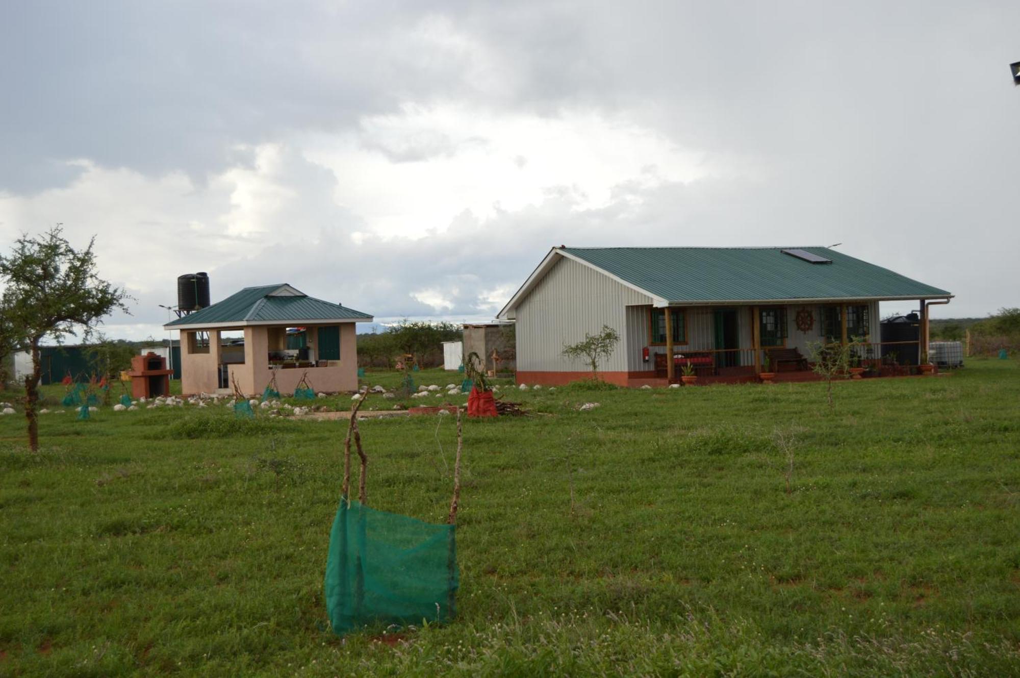 Wild Amboseli Ndovu Cottage. エクステリア 写真