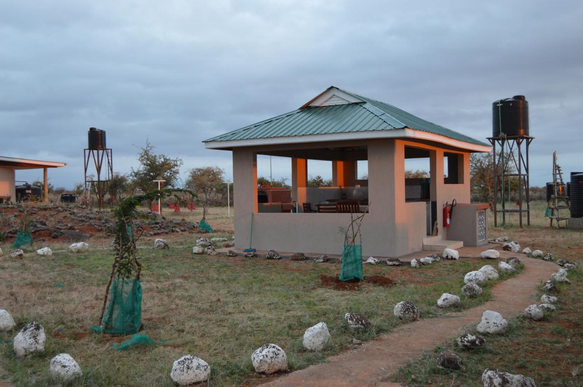 Wild Amboseli Ndovu Cottage. エクステリア 写真