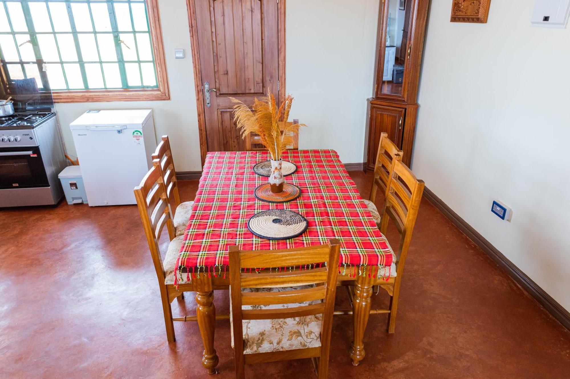 Wild Amboseli Ndovu Cottage. エクステリア 写真
